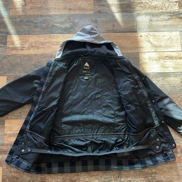 Burton Dunmore Snowboard Jacket Size: S - Picture 2 of 3
